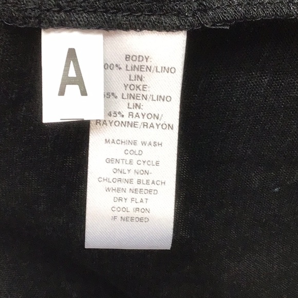 Loft black sleeveless top. Women’s size medium.EUC - Picture 5 of 5